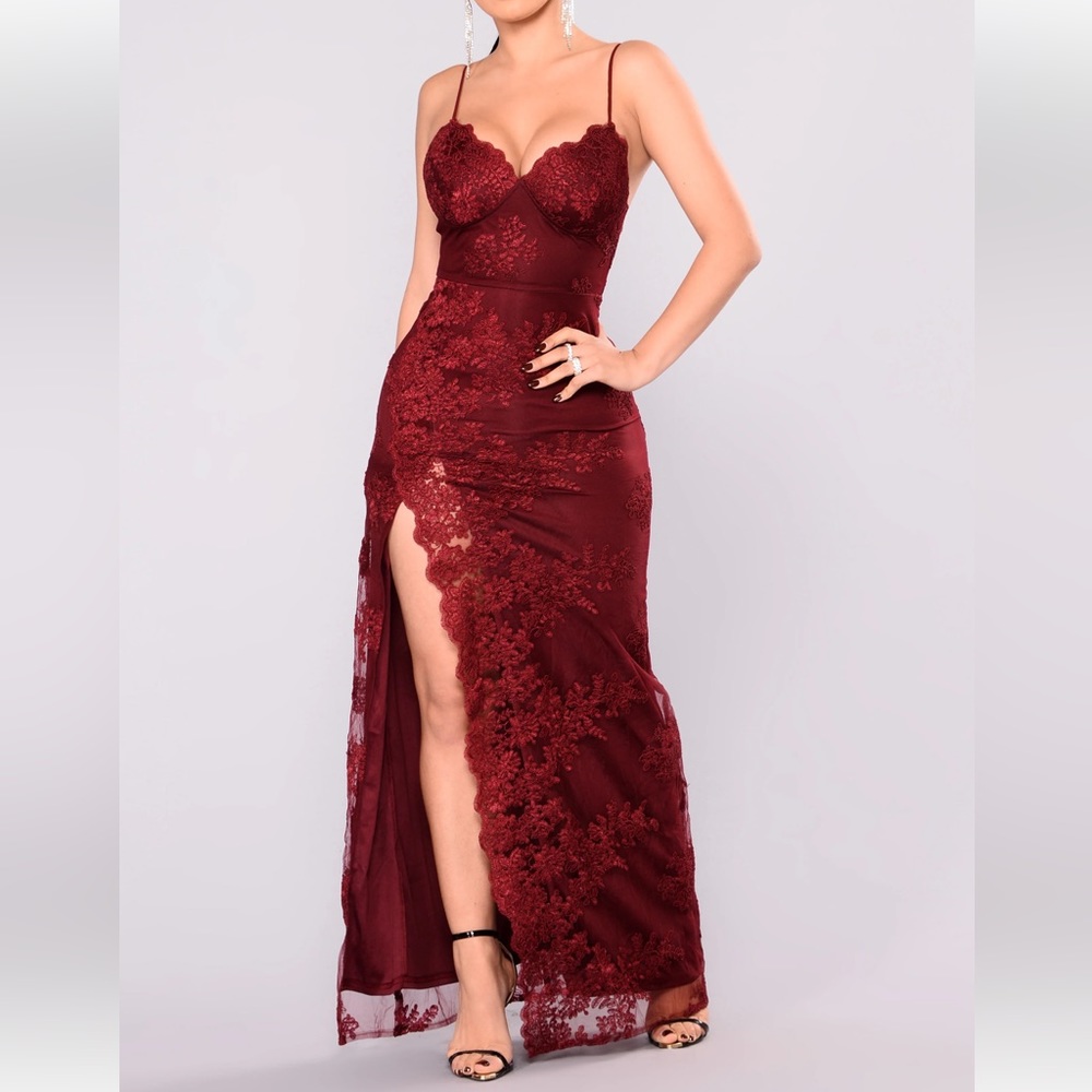 A night in tokyo lace dress fashion nova